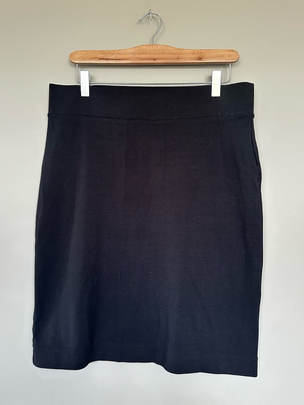 H&M Black Pencil Skirt